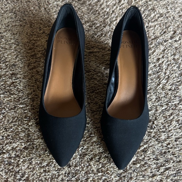 Donald Pliner Stephani pointed toe pumps with block heel Black Size 7.5 - Picture 3 of 13